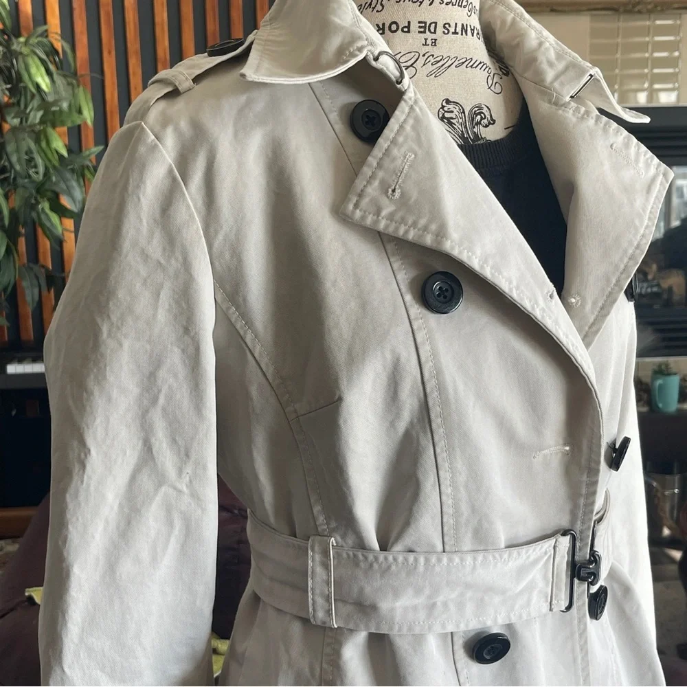Mexx Cream Colored Lined Double Breast Trench Coat with belt Size 36 - Picture 3 of 16